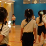 子どもの行動を引き出す声かけのコツ｜「早く！」が伝わらない理由とは？